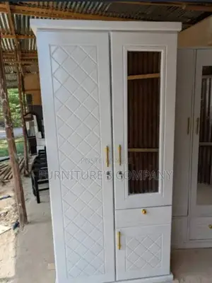 Makabati Makali
