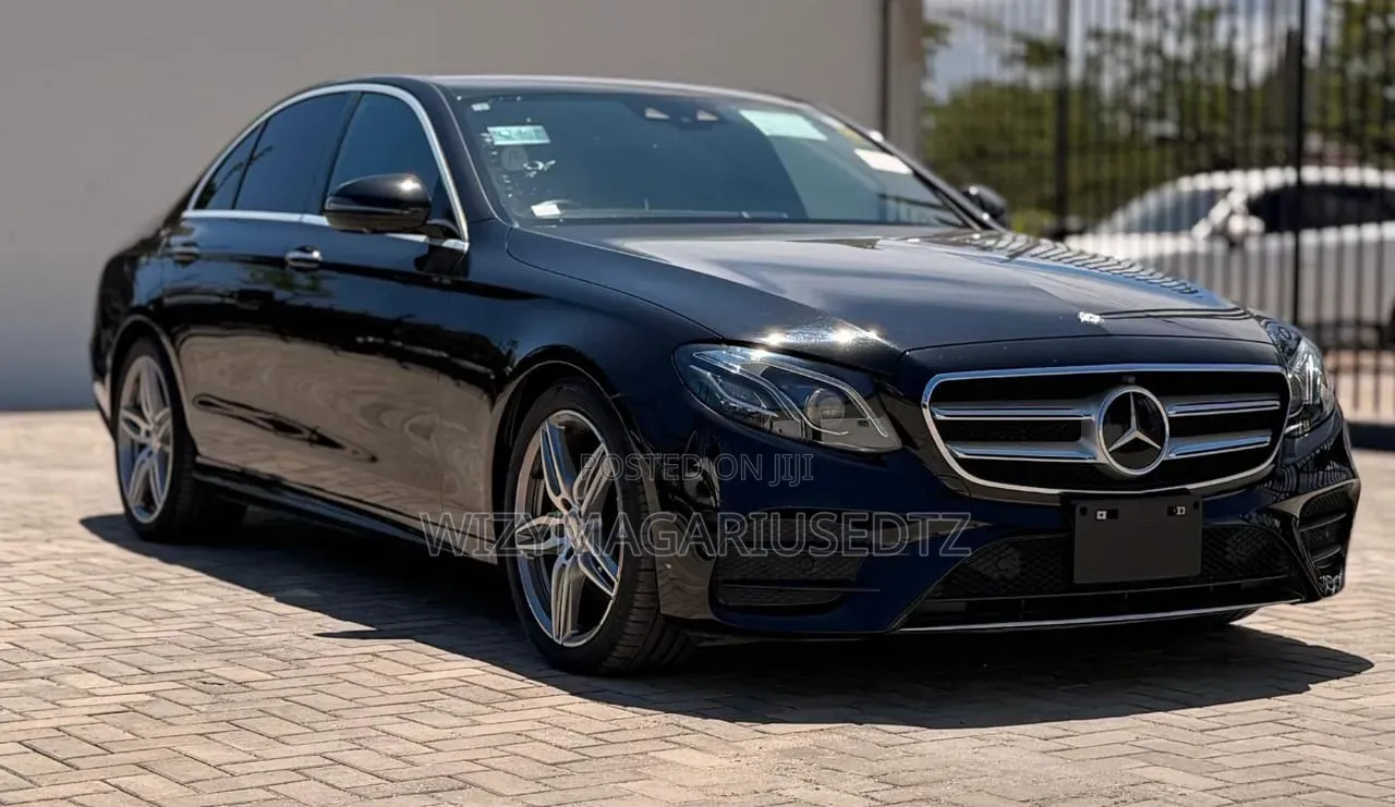 Mercedes-Benz E200 2016 Matt Black