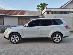 Subaru Forester 2010 White