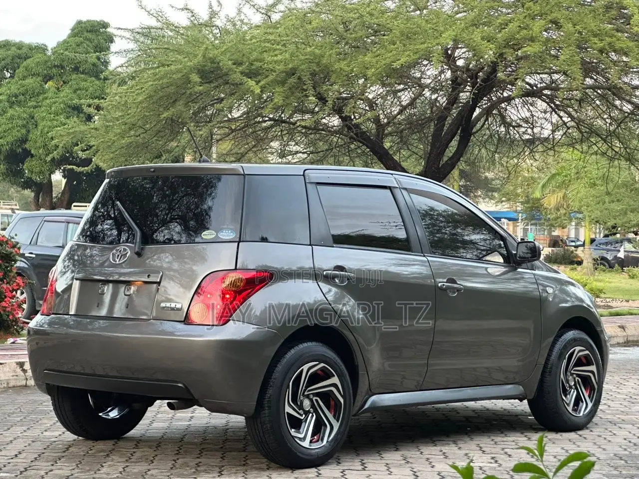 Toyota IST 2005 Gray