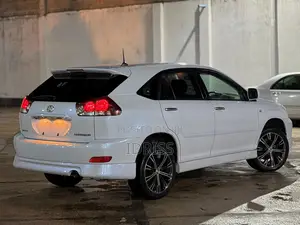 Toyota Harrier 2006 White