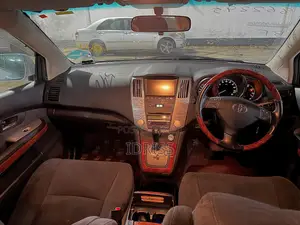 Toyota Harrier 2006 White