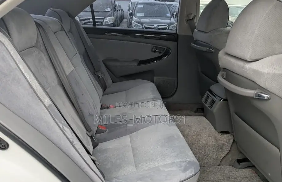 Toyota Crown 2004 White