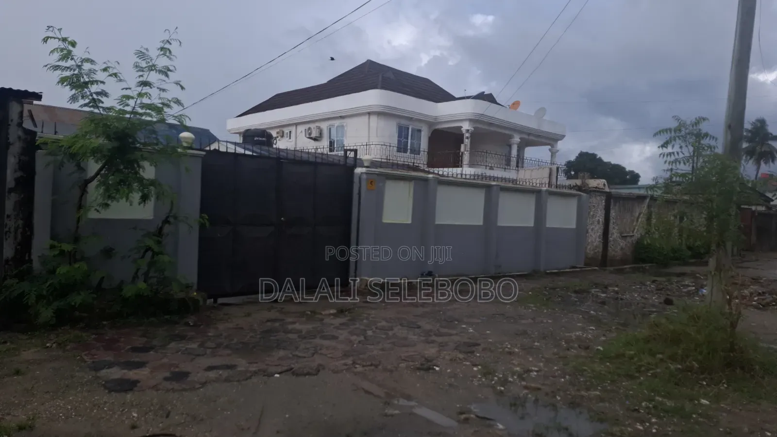 6bdrm Bungalow in Kinondoni Garden for sale