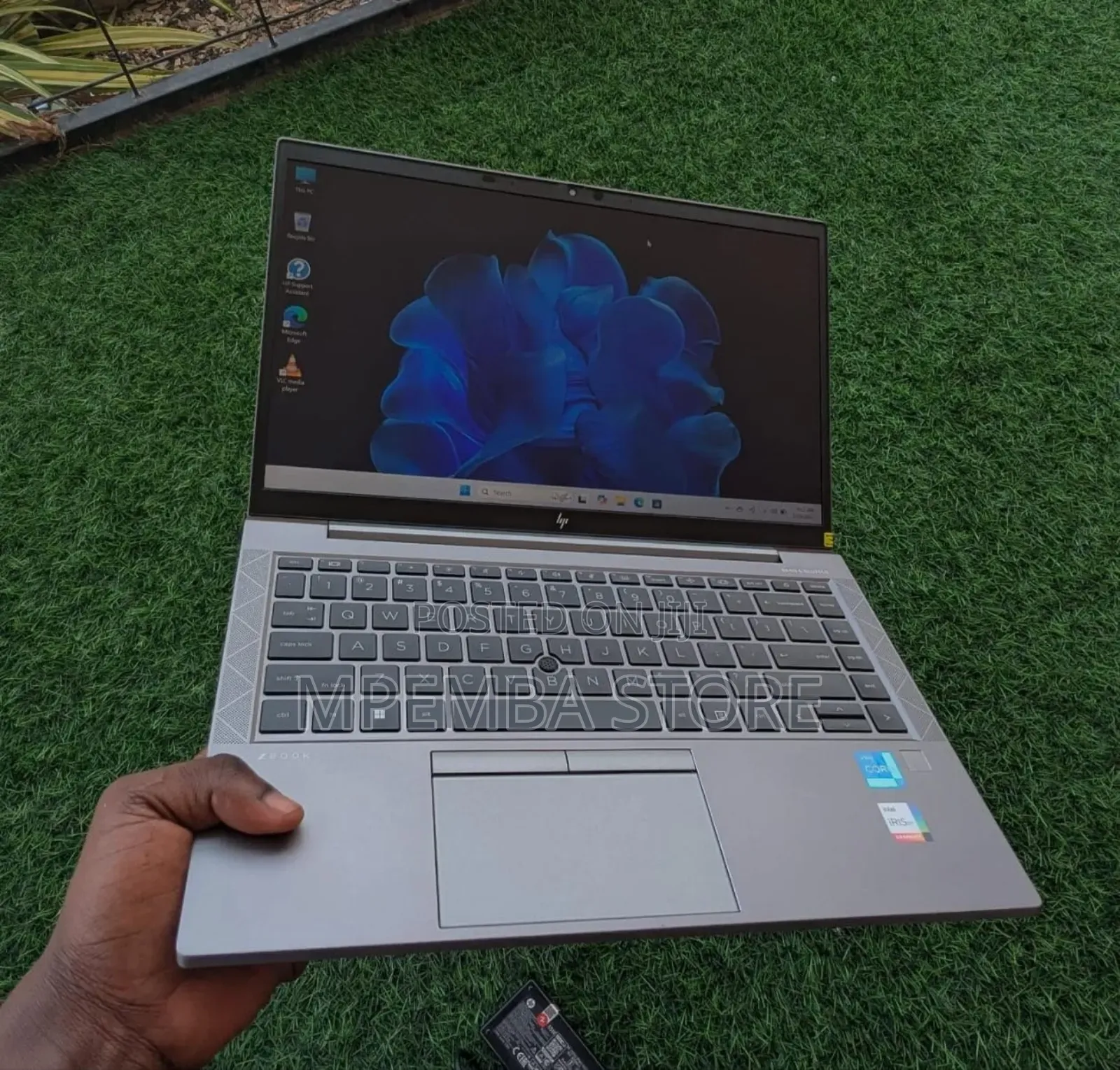 Laptop HP ZBook Firefly G8 16GB Intel Core i7 SSD 512GB