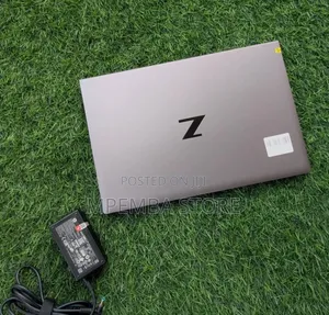 Laptop HP ZBook Firefly G8 16GB Intel Core i7 SSD 512GB