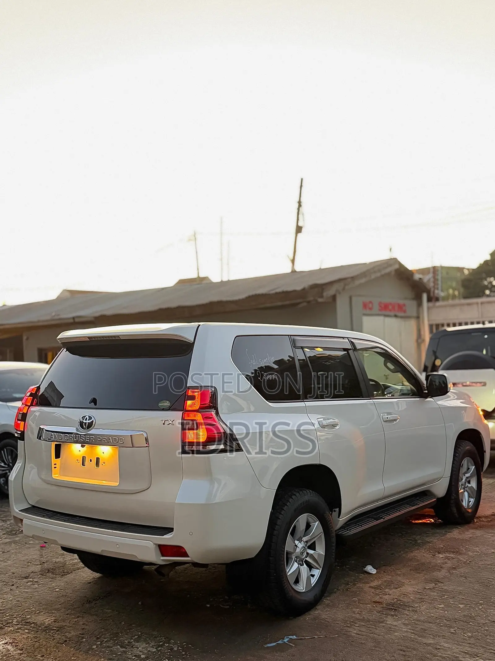 Toyota Land Cruiser Prado 2019 White