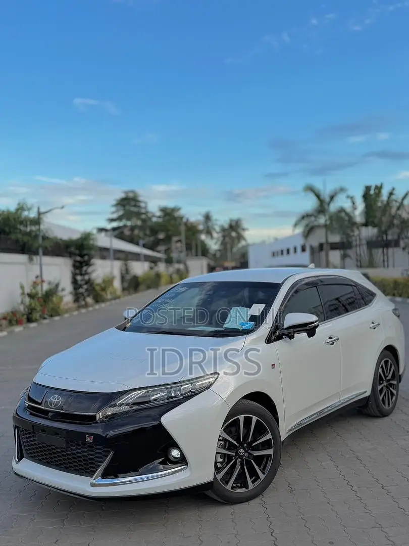 Toyota Harrier 2018 White