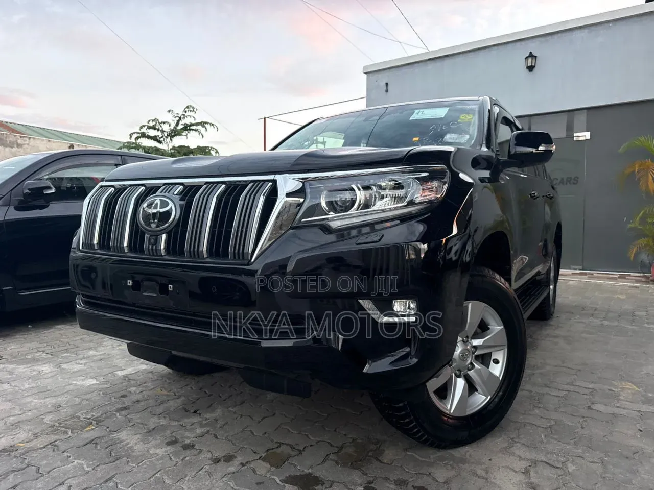 Toyota Land Cruiser Prado 2021 Black