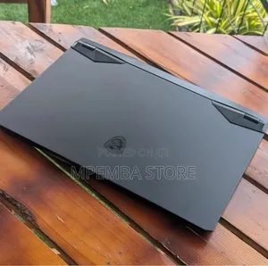 New Laptop MSI GP75 Leopard 16GB Intel Core i7 SSD 1T
