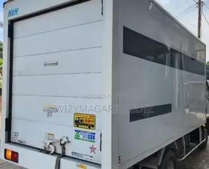 Mitsubishi Canter Box Body