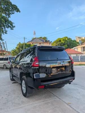 Toyota Land Cruiser Prado 2021 Black