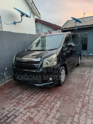 Toyota Noah 2007 Black