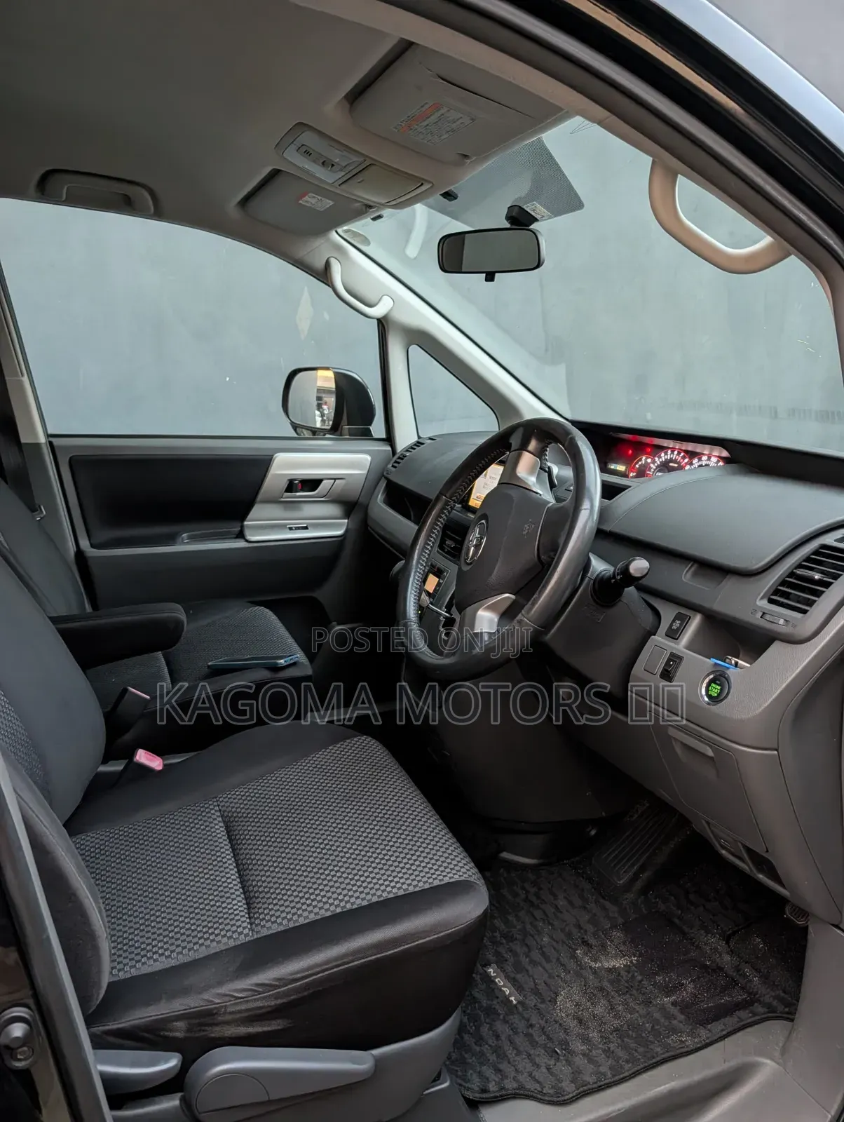 Toyota Noah 2007 Black