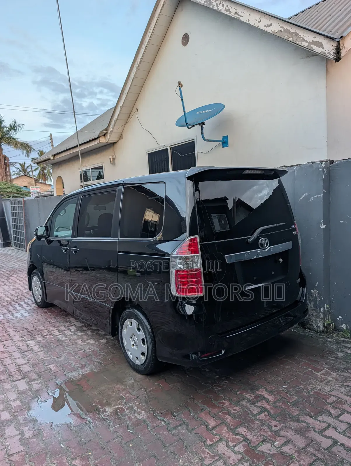 Toyota Noah 2007 Black