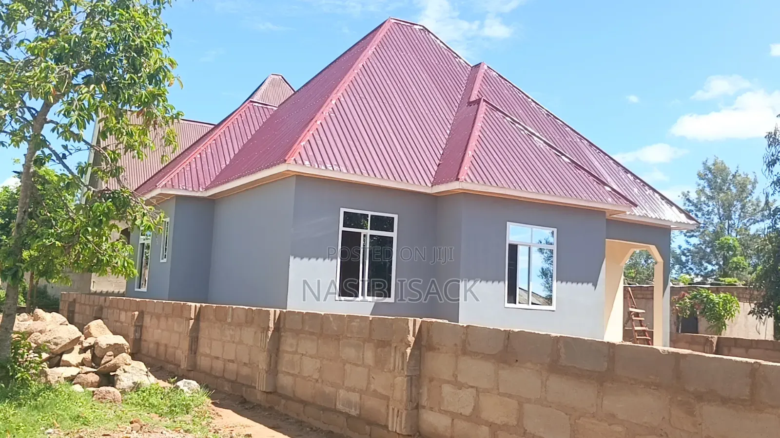 Furnished 3bdrm House in Igoma for sale