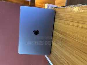 Laptop Apple MacBook Pro 2020 M1 16GB Apple M1 Pro SSD 2T