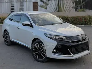 Toyota Harrier 2018 White