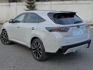 Toyota Harrier 2018 White