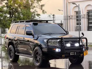 Toyota Land Cruiser 2010 Black