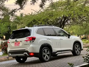 Subaru Forester 2020 White