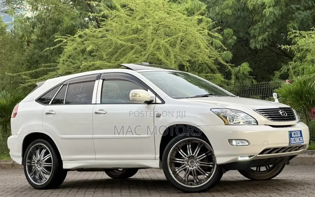 Toyota Harrier 2006 White
