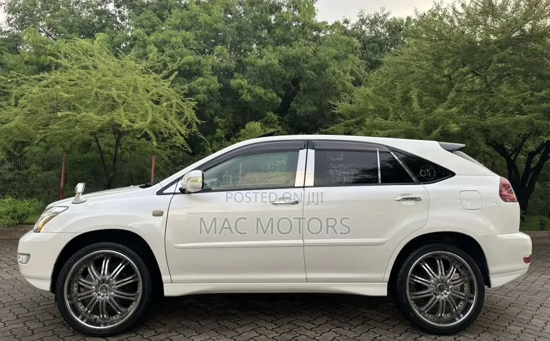 Toyota Harrier 2006 White
