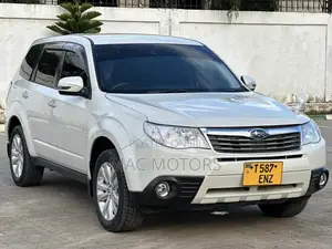 Subaru Forester 2011 White