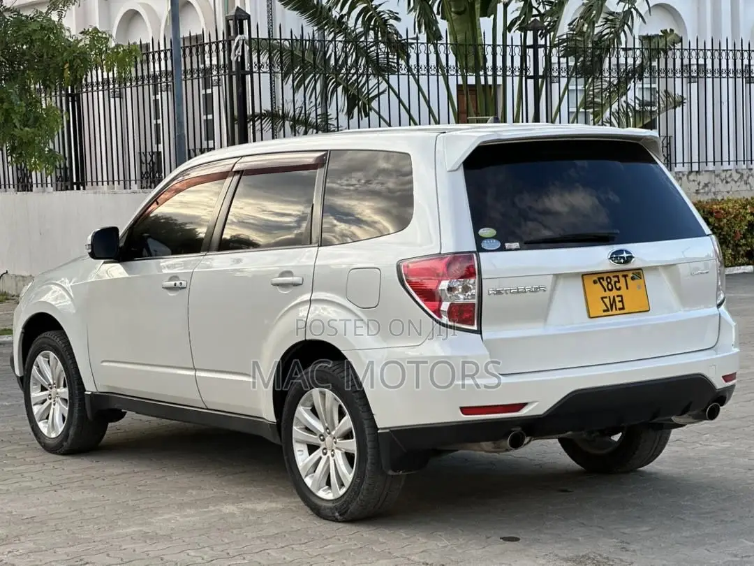 Subaru Forester 2011 White