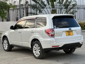 Subaru Forester 2011 White