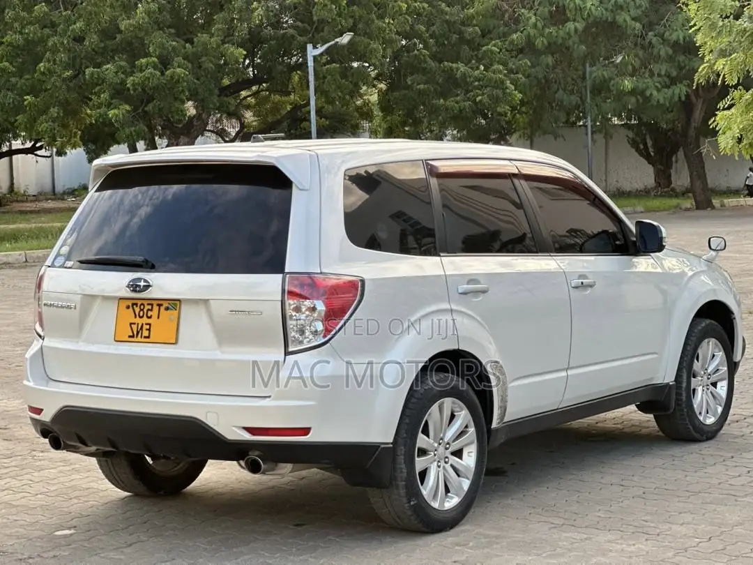 Subaru Forester 2011 White