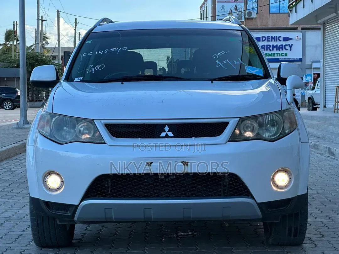 Mitsubishi Outlander 2009 White