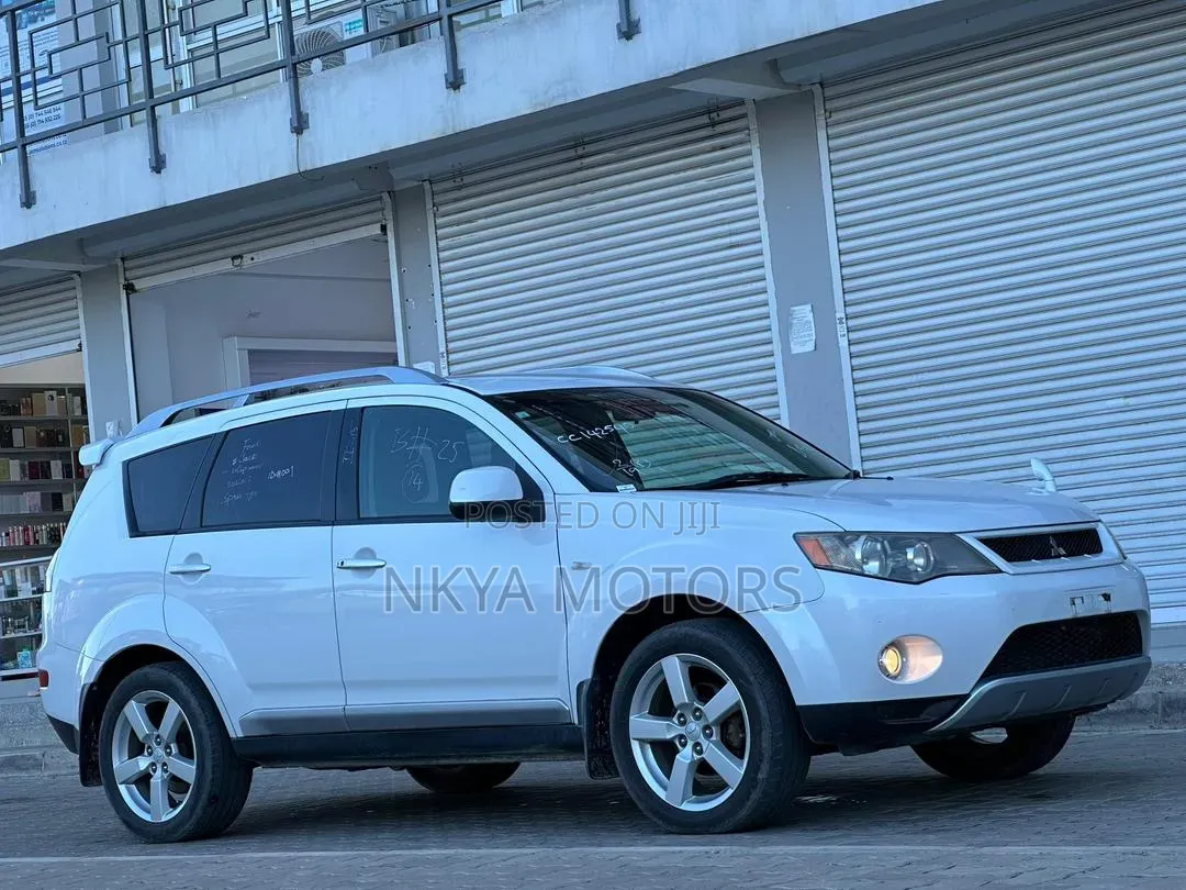 Mitsubishi Outlander 2009 White