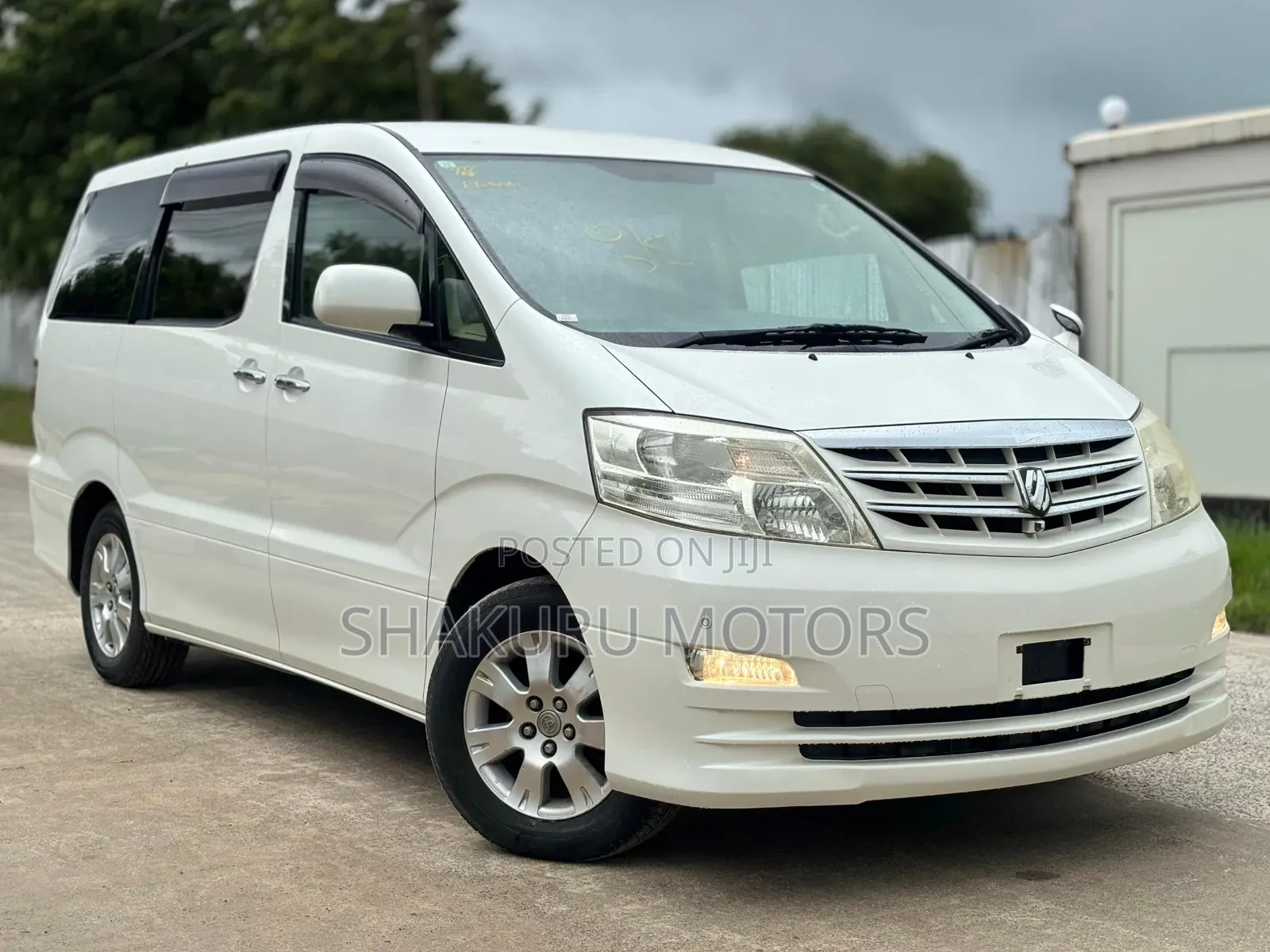 Toyota Alphard 2006 White