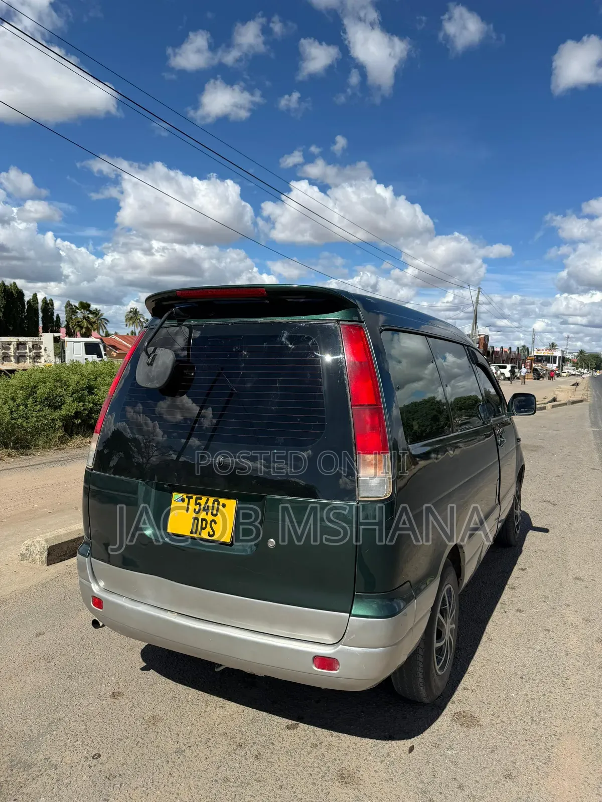 Toyota Noah 2002 Beige
