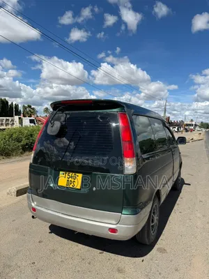 Toyota Noah 2002 Beige