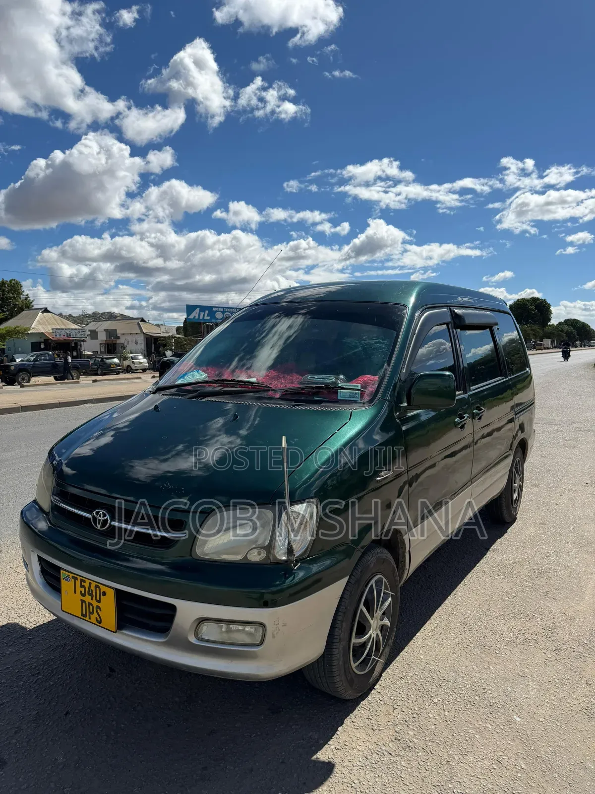 Toyota Noah 2002 Beige