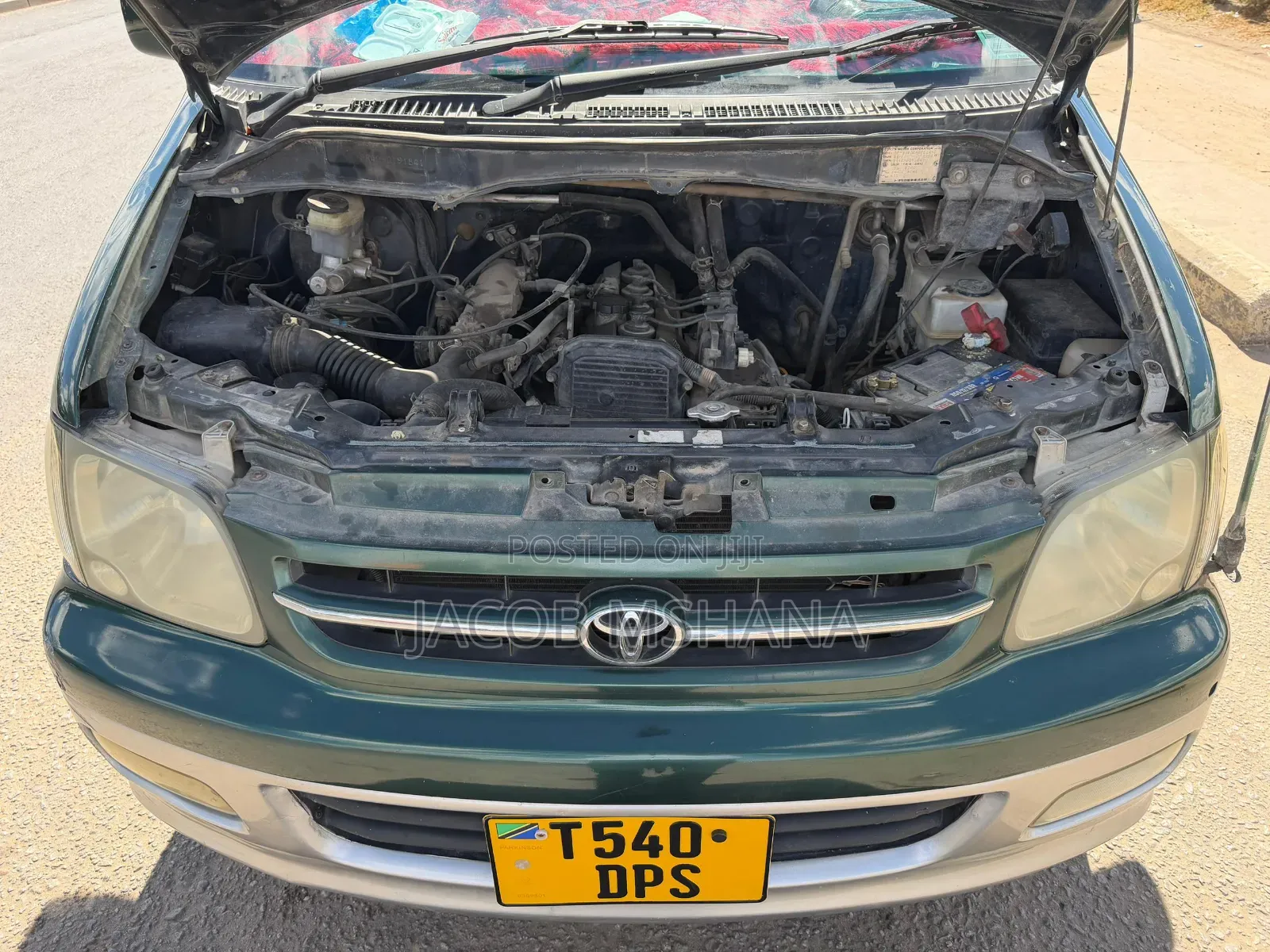 Toyota Noah 2002 Beige