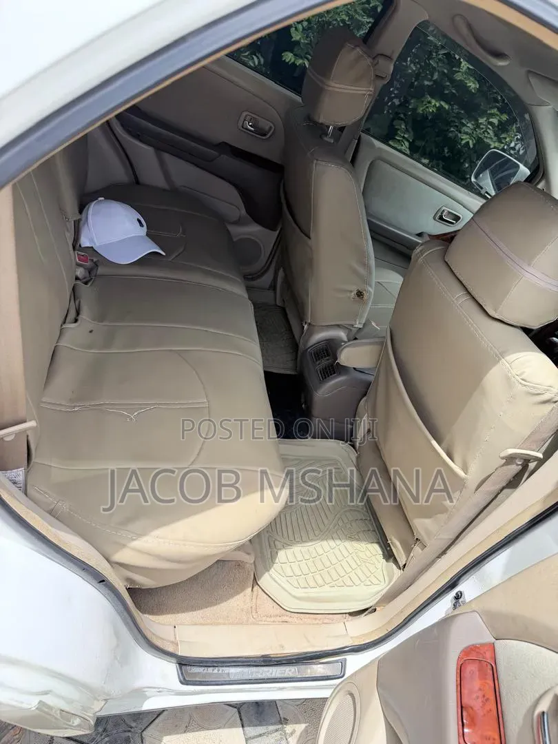 Toyota Kluger 2006 Silver