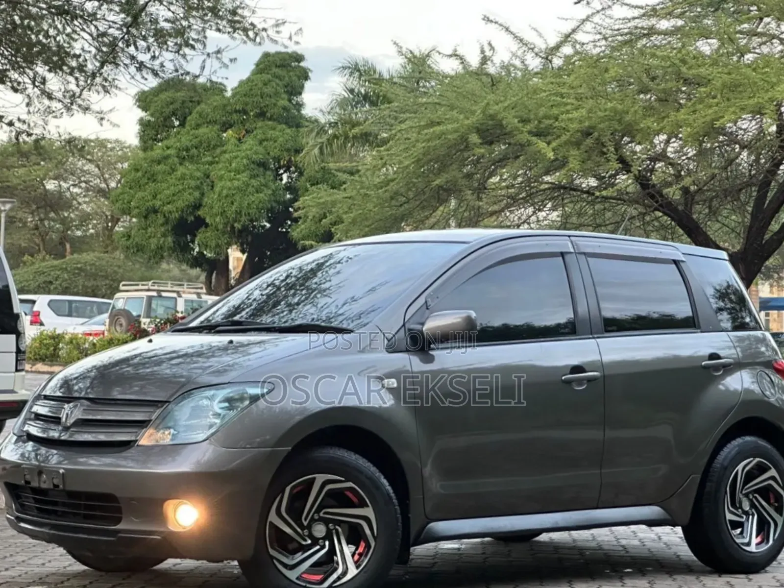 Toyota IST 2005 Gray