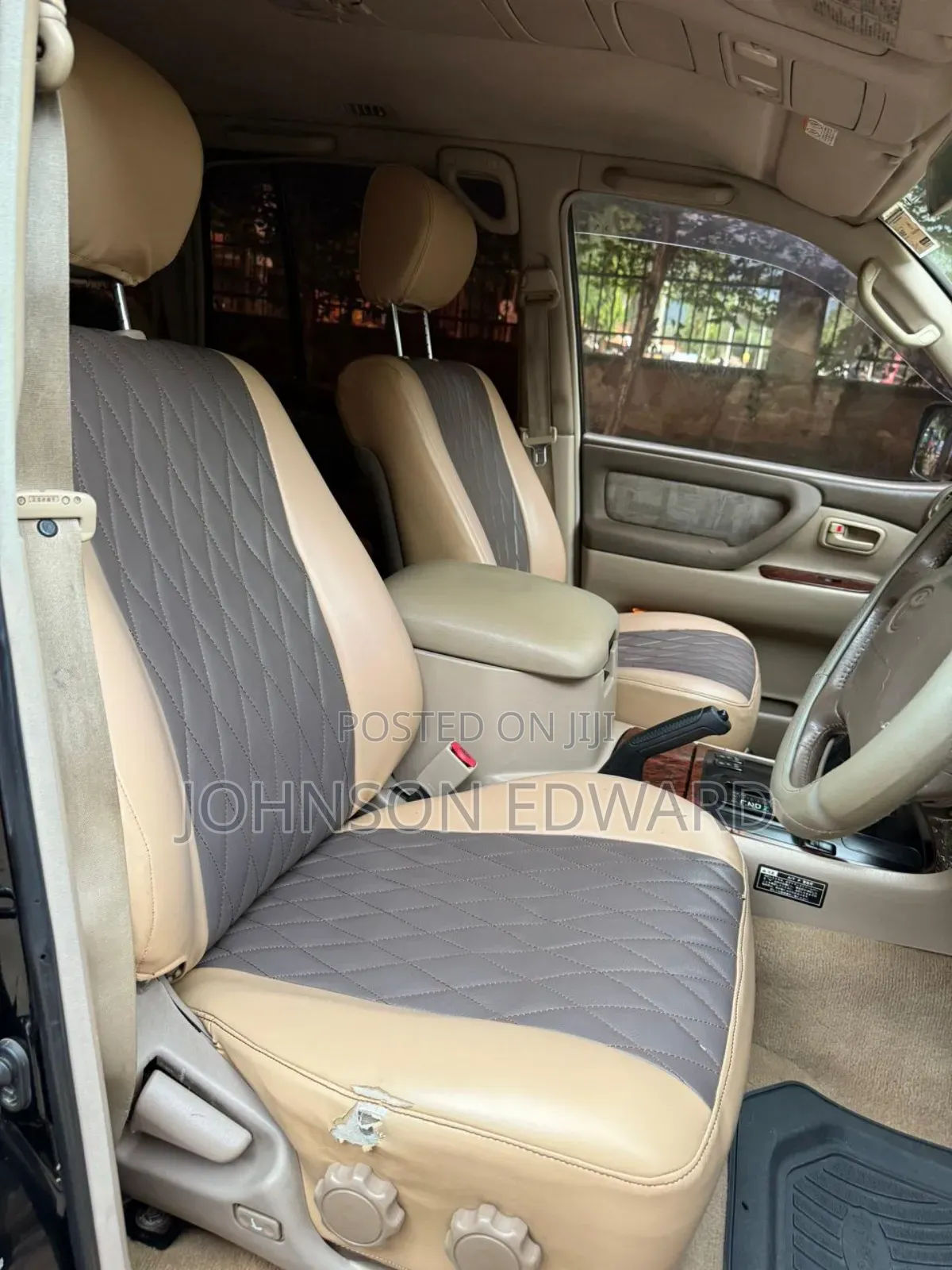 Toyota Land Cruiser 2000 Black