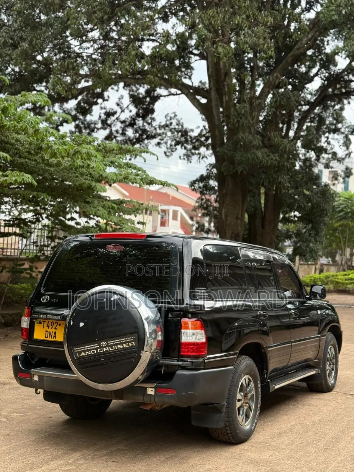 Toyota Land Cruiser 2000 Black