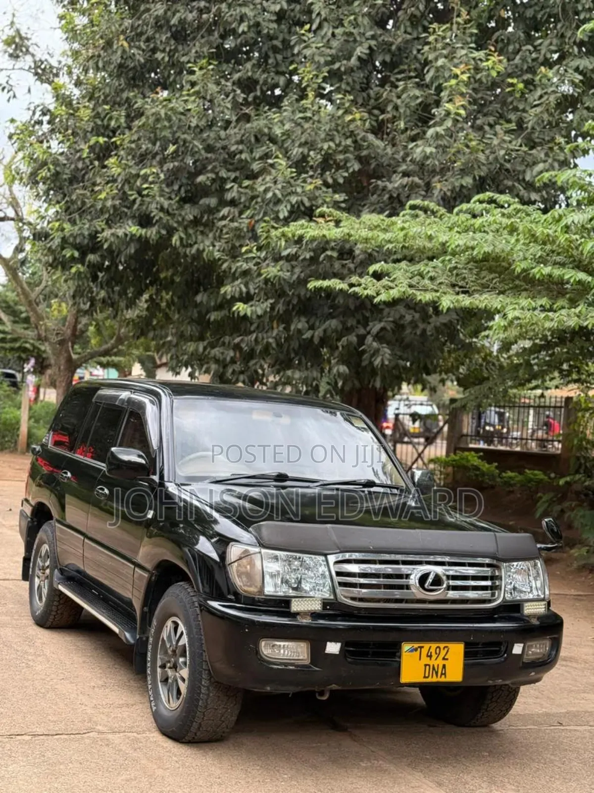 Toyota Land Cruiser 2000 Black