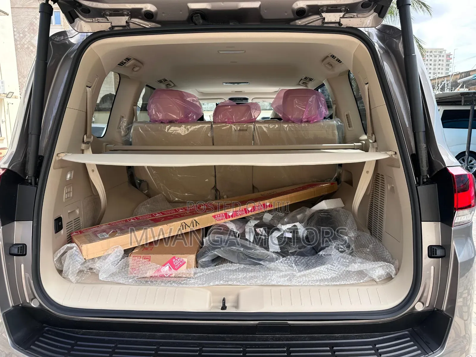 New Toyota Land Cruiser LC300 2025 Gray