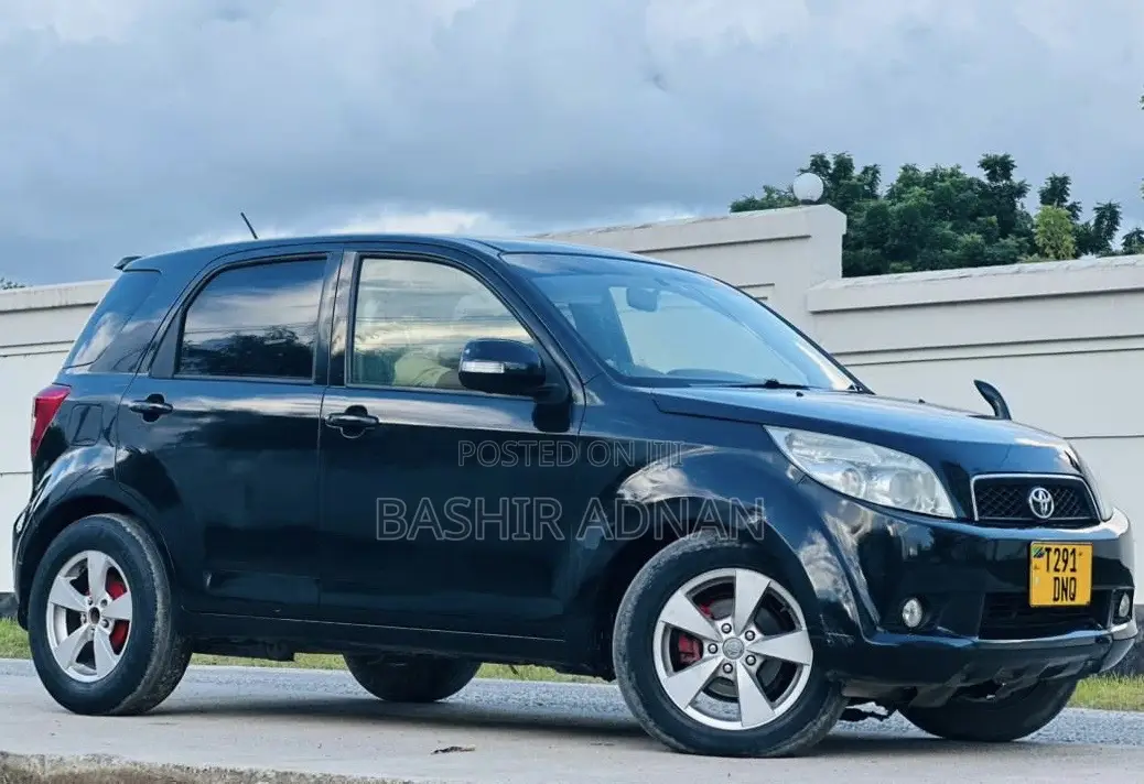 Toyota Rush 1.5 RWD 2006 Black