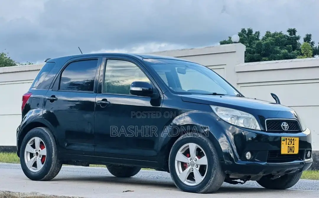 Toyota Rush 1.5 RWD 2006 Black