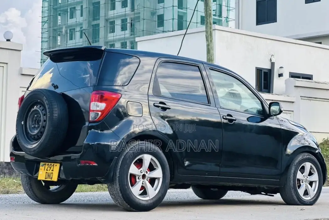 Toyota Rush 1.5 RWD 2006 Black