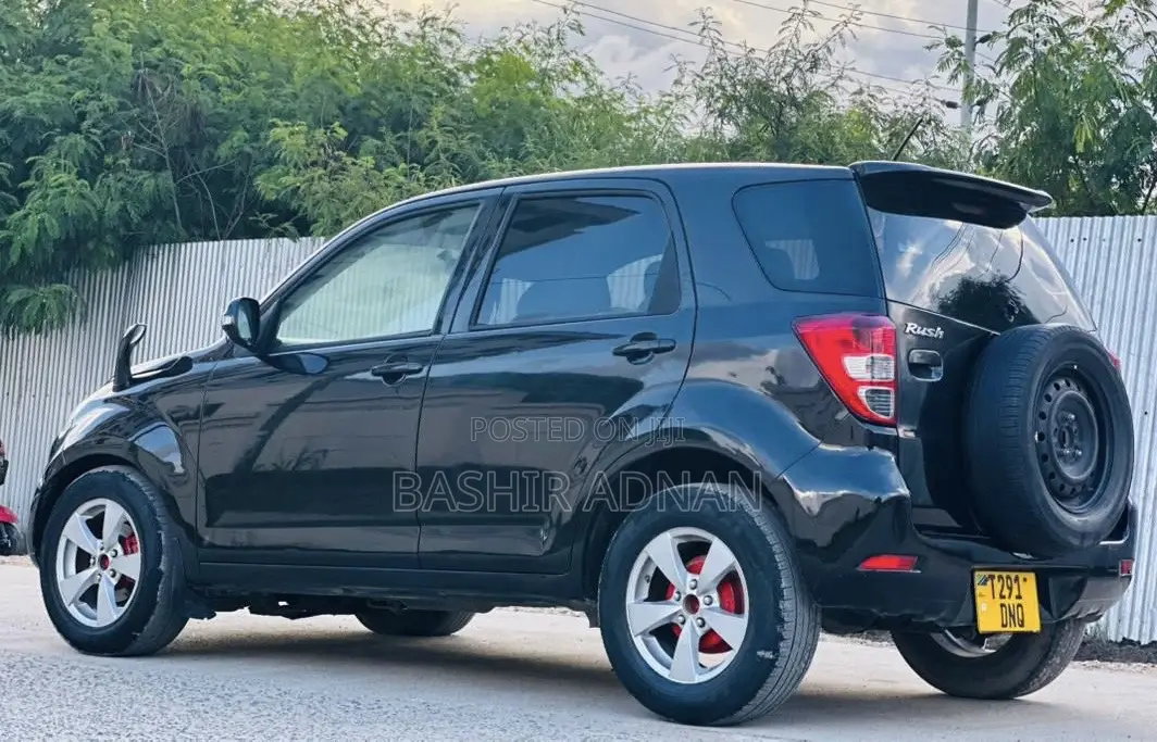 Toyota Rush 1.5 RWD 2006 Black