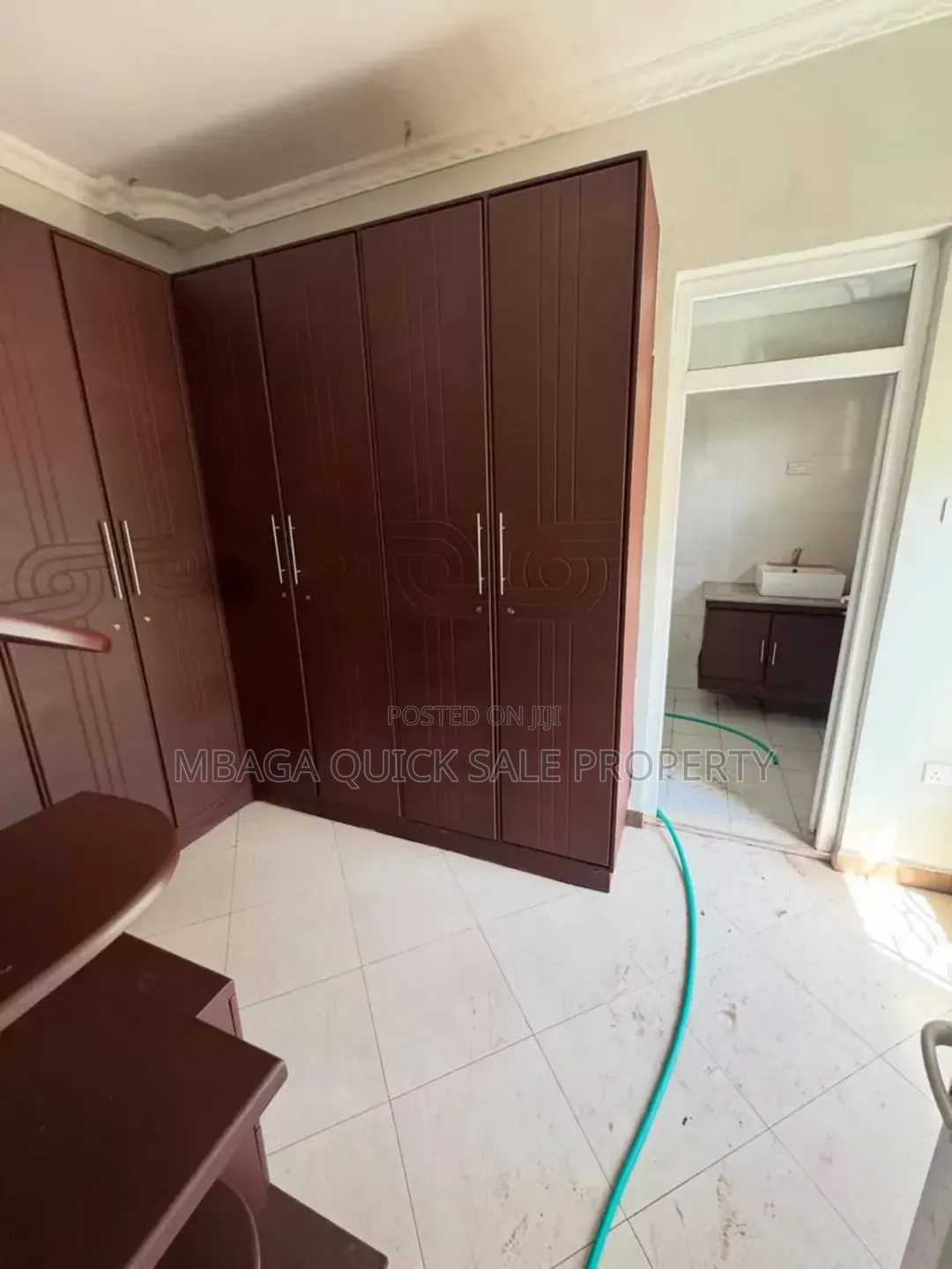 4bdrm House in Goba for sale