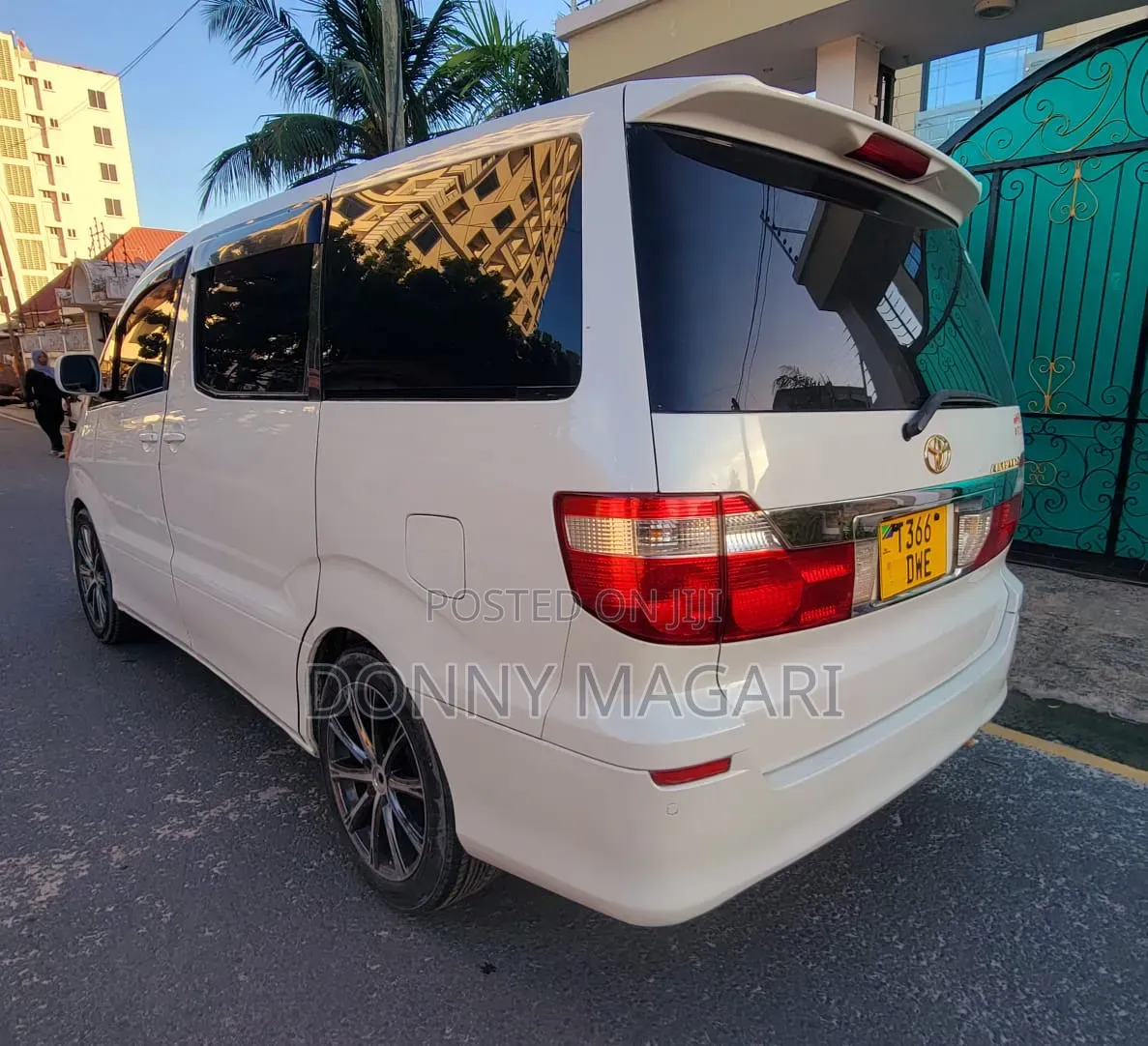 Toyota Alphard 2006 White